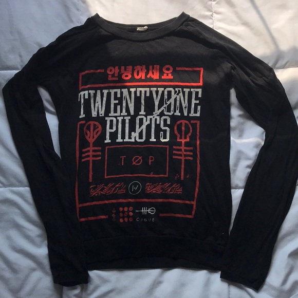Tops - Twenty One Pilots Long Sleeved T-Shirt